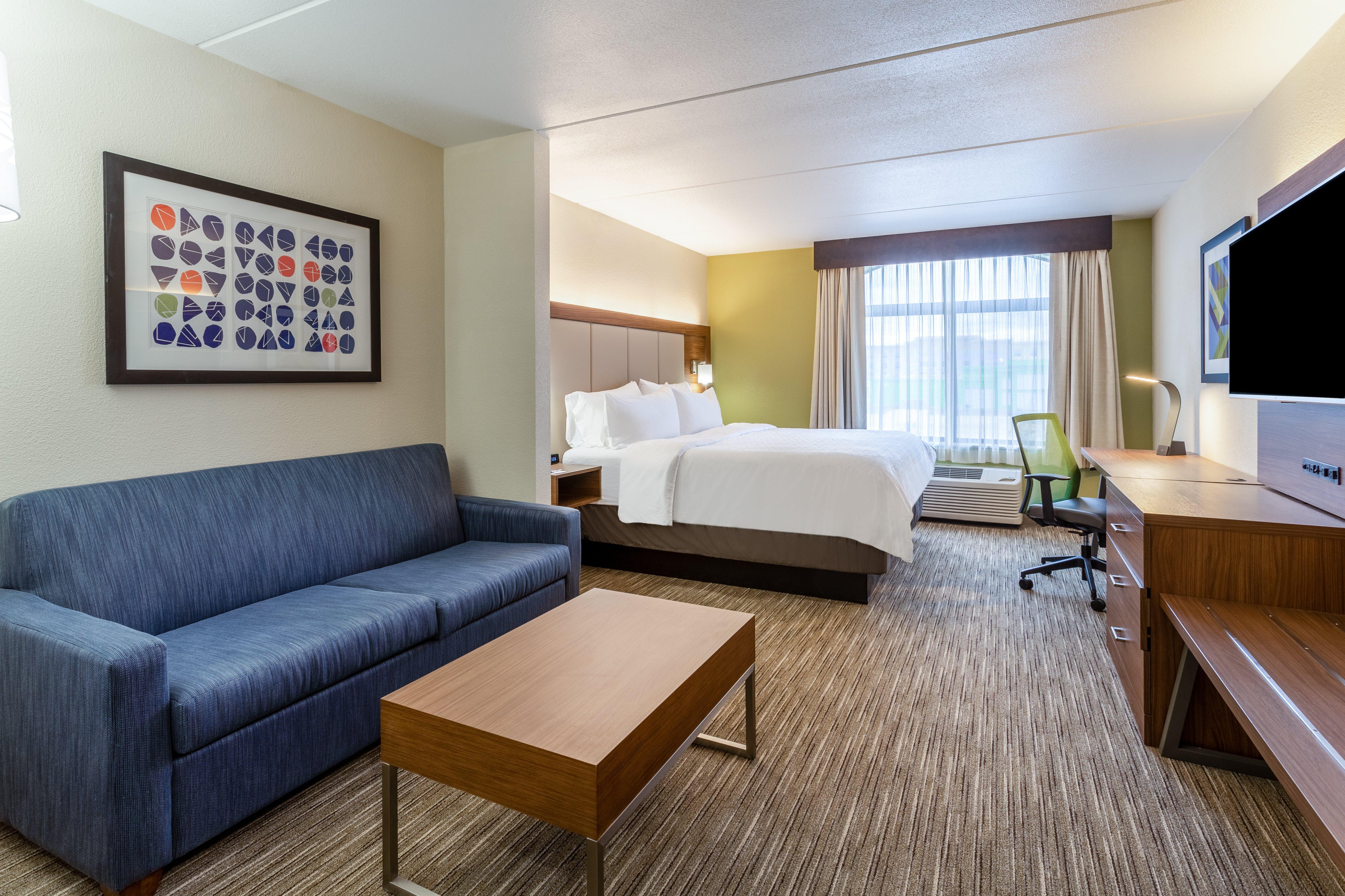 Holiday Inn Express & Suites Cedar Falls Extérieur photo