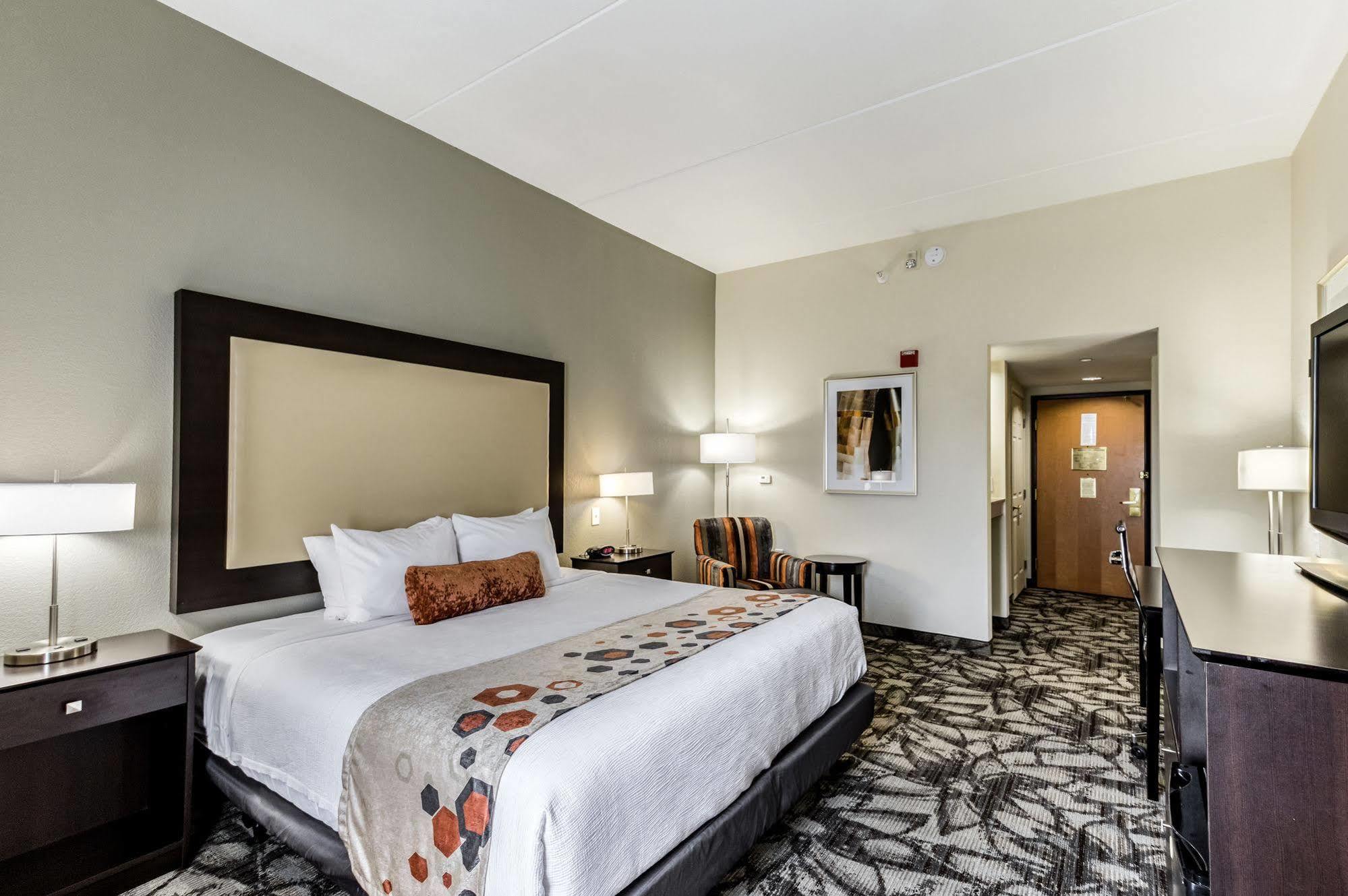 Holiday Inn Express & Suites Cedar Falls Extérieur photo